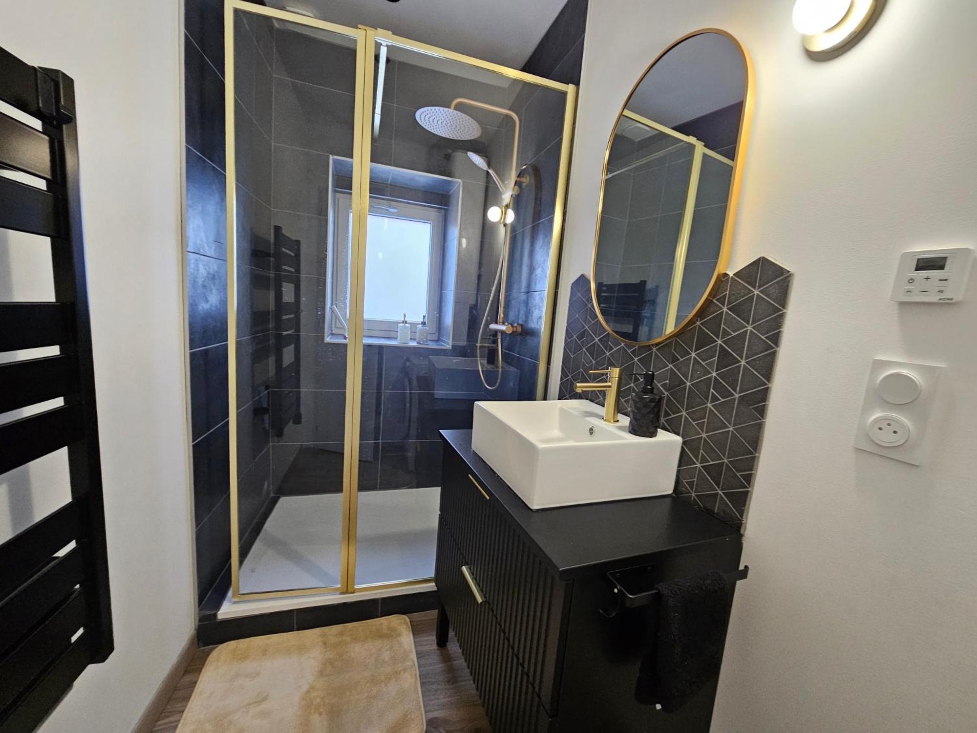 Suite Chic, Contemporaine Au Pied De La Cathedrale В'єнна Екстер'єр фото